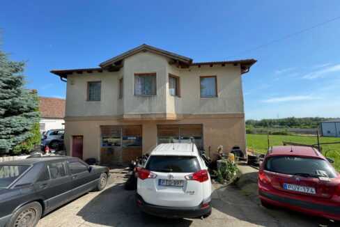 Amerikai konyha/nappali+3 hálószobás családi ház műhellyel Százhalombatta