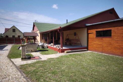 Nyaralónak is ideális ház eladó Kiskörén