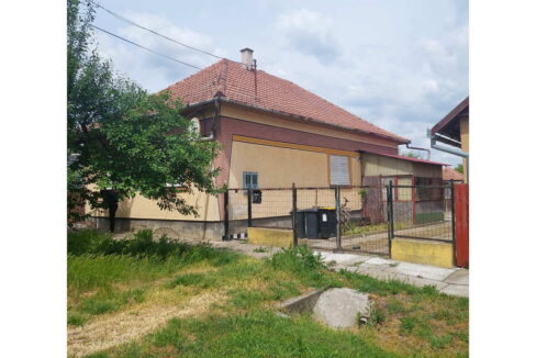 2 szobás 85 m2-es családi ház eladó Túrkeve Nyugati városrész