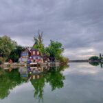 Szigetszentmiklóson eladó vízparti ingatlan