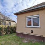 Eladó összközműves házrész Szigethalom kertvárosi részén