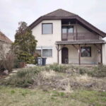 Lehetőségekben gazdag családi ház eladó Kiskörén